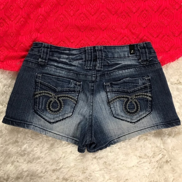 Jr’s Z2 Jeans Short Wide Leg Jean Shorts Sz 5 NWOT - Picture 6 of 7